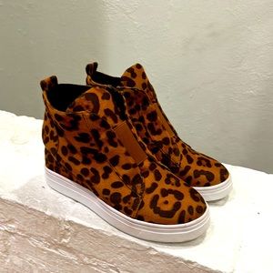 Leopard Print Shoes Size 7